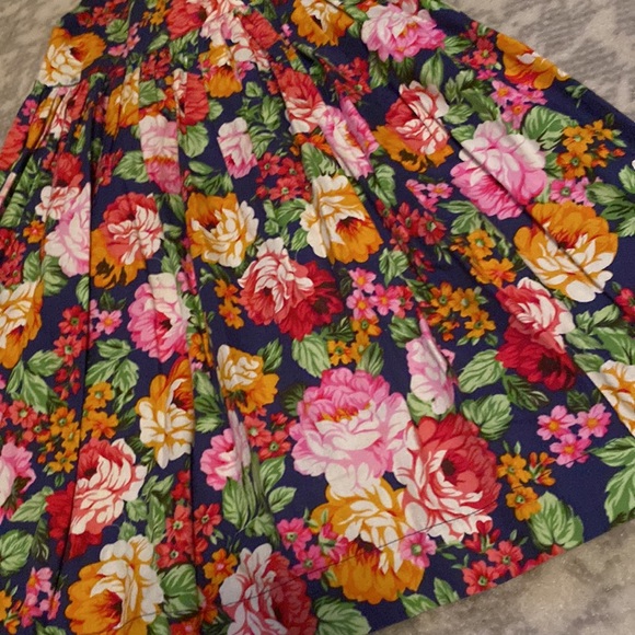 Lacey Lane Dress - Picture 3 of 7